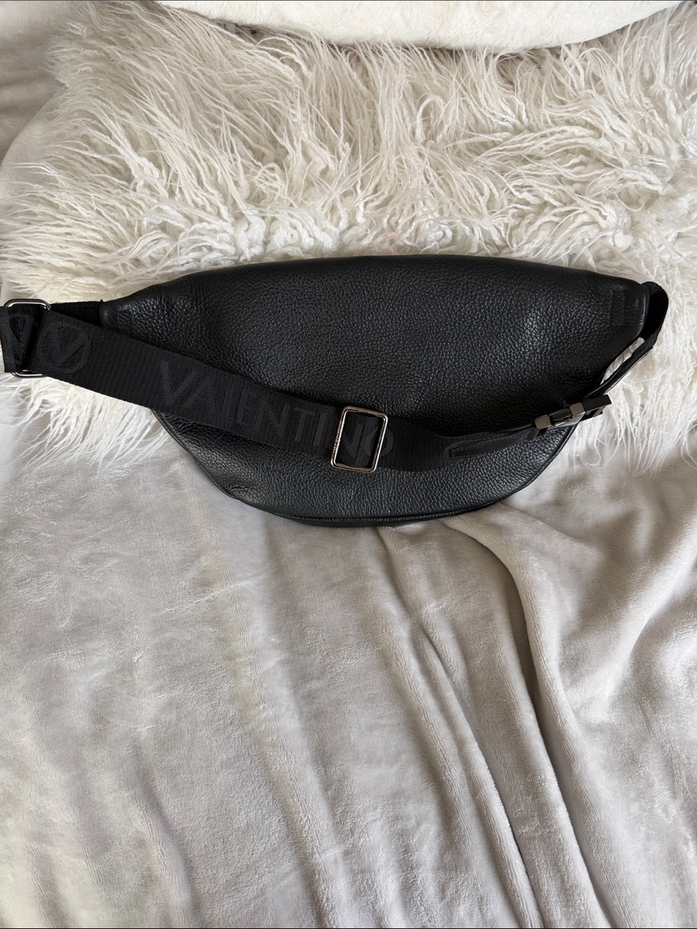 Large Valentino Black Leather V-Logo Belt Bag Approximately L12” x H 8” - Picture 2 of 5